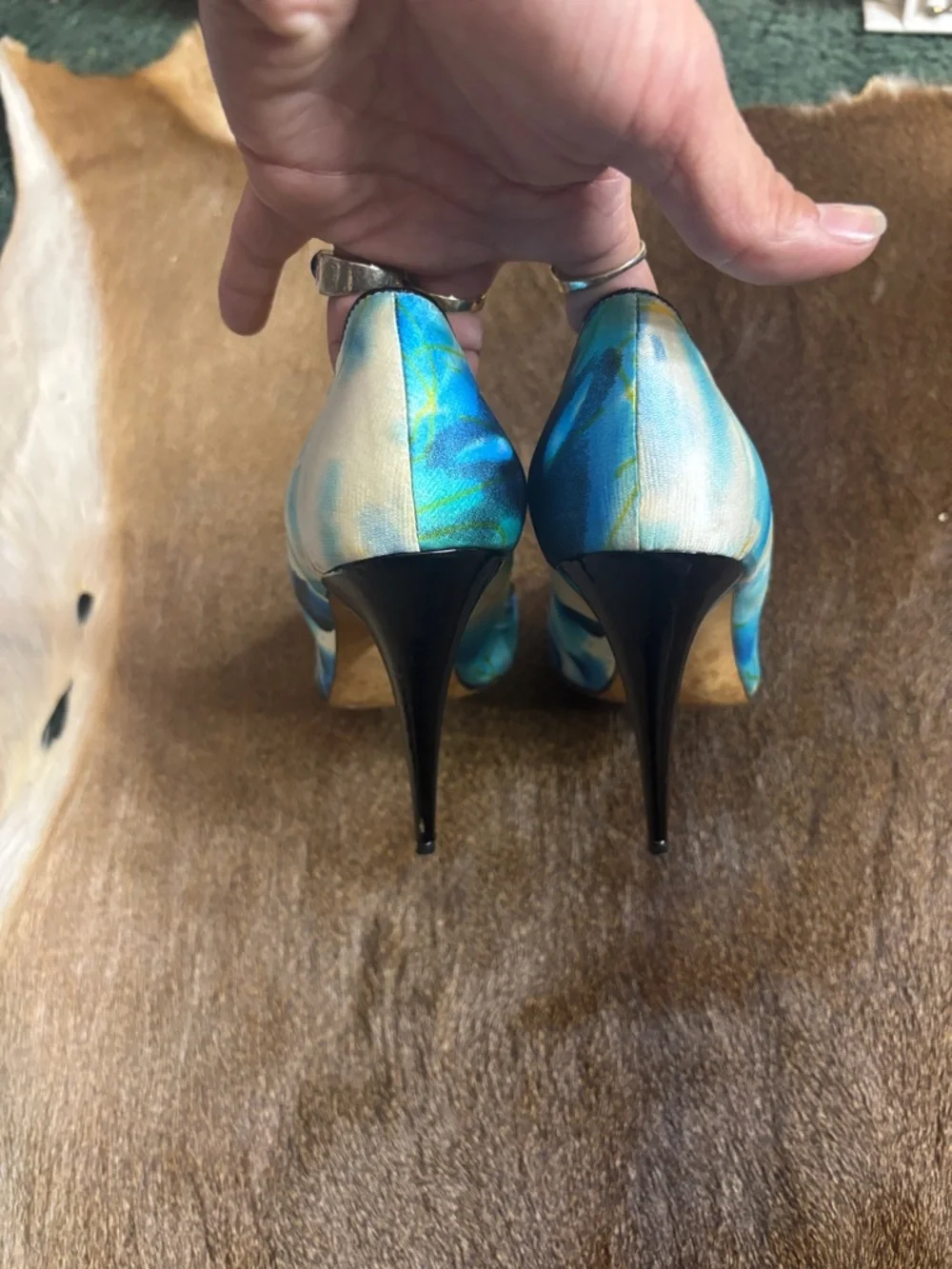 Manolo Blahnik Yellow and Blue Marble Point-Toe Stiletto